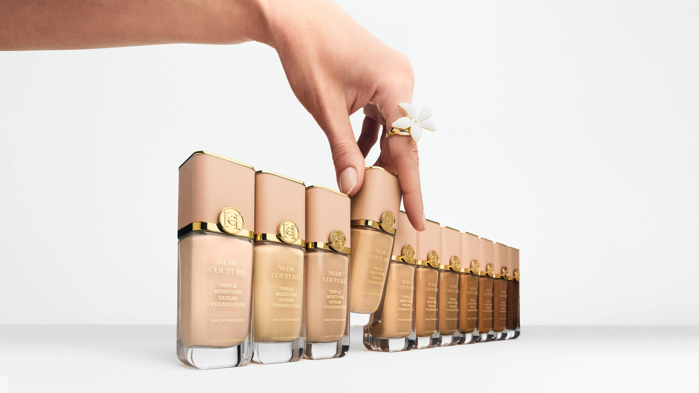 studio bakuza fond de teint nude couture carolina herrera all teints jasmin ring